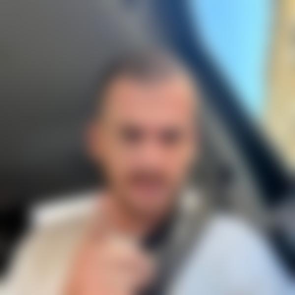 Homme mystérieux de 24 ans dispo pour Oméga dans la banlieue de Avignon ()