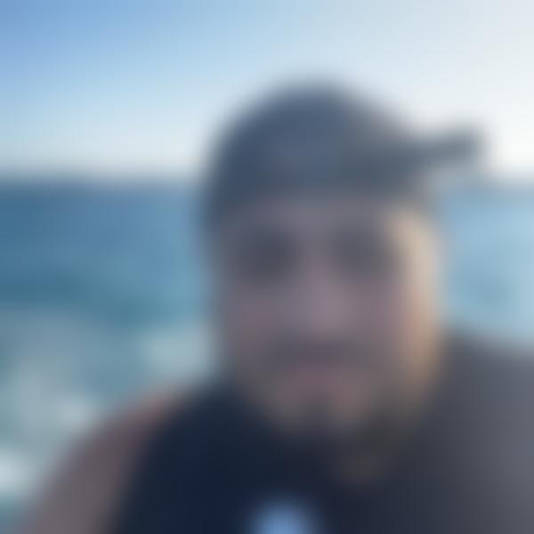 Mec gay passif facile à vivre de Zurich () connecté pour baise