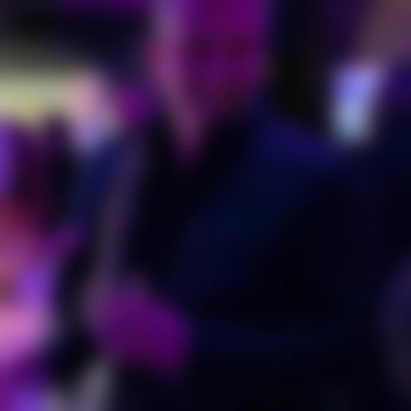 Homme Passif analyste financier de Bastia (2B) connecté pour sexcam