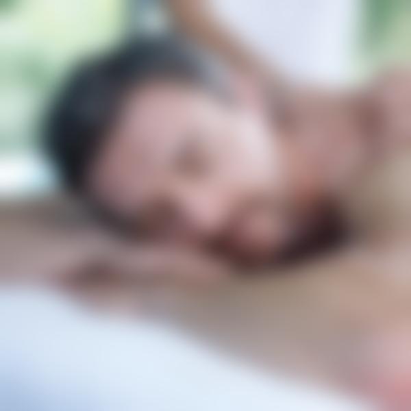 Justin est disponible à Nîmes à la recherche d’un gang bang connecté en Occitanie