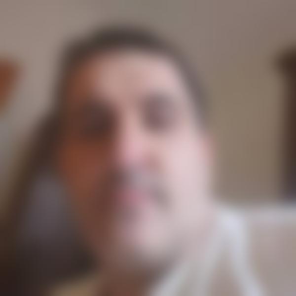 Didier, Gay passif de 34 ans dispo pour baise dans la région de Metz Grand Est avec mec Cub